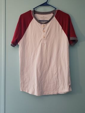 American Eagle Outfitters White Henley Tee with Red Raglan Sleeves